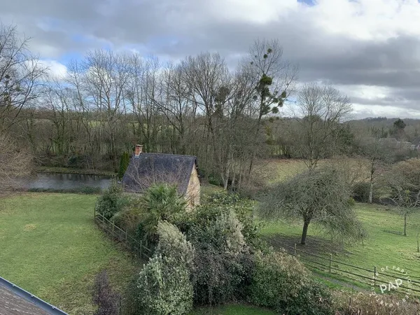 Maison 6 pièces 240 m² 