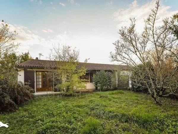Maison de plain-pied 5 pièces 94 m² 