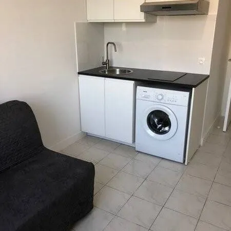 Studio 1 pièce 20 m² 