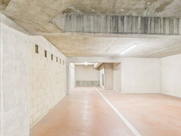 Parking 25 m² 