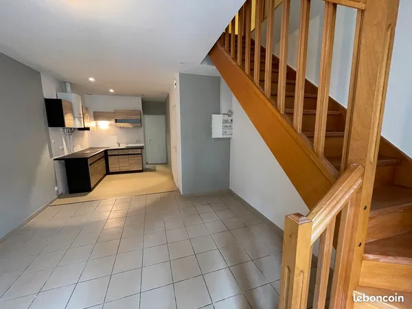 Appartement T3 situé dans un petit immeuble 