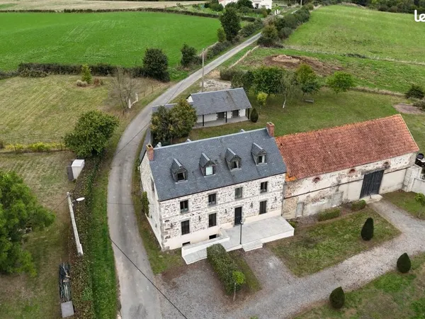 Maison 7 pièces 240 m² 