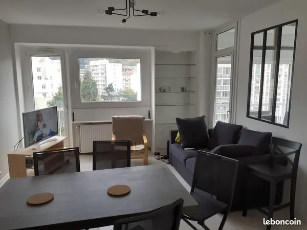 Appartement T3 square amouroux 
