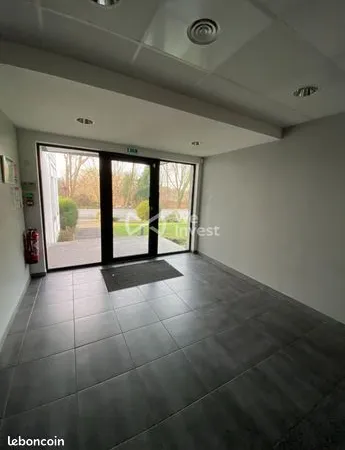 Local commercial 226 m² 