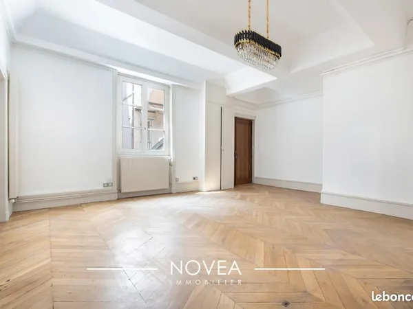 Appartement 5 pièces 124 m² 