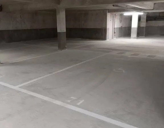 Parking 14 m² 