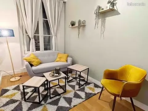 Saint-Germain-en-Laye - Hypercentre - Beau 2 pièces meublé 42 m² - 1eʳ étage 