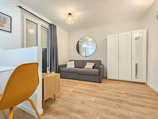 Studio 1 pièce 18 m² 