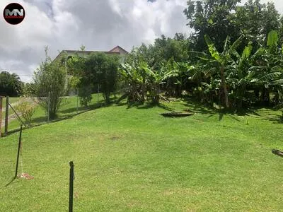 A VENDRE TERRAIN DE 1600 M2 AVEC MAISON A RENOVER - DUCOS 