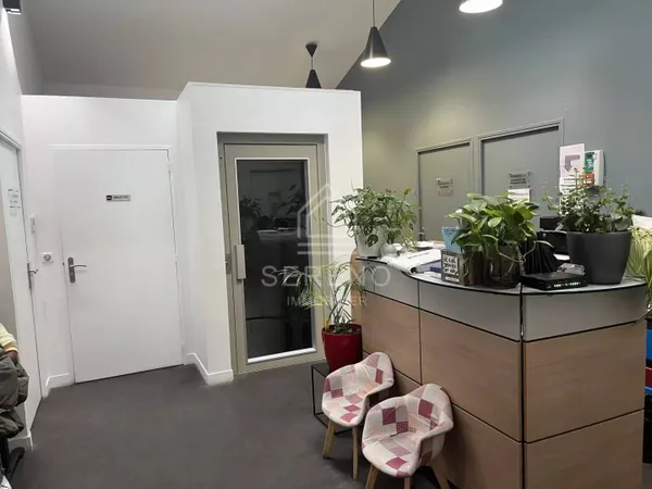 Bureaux 240 m² 