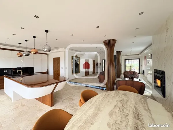 Maison 5 pièces 190 m² 