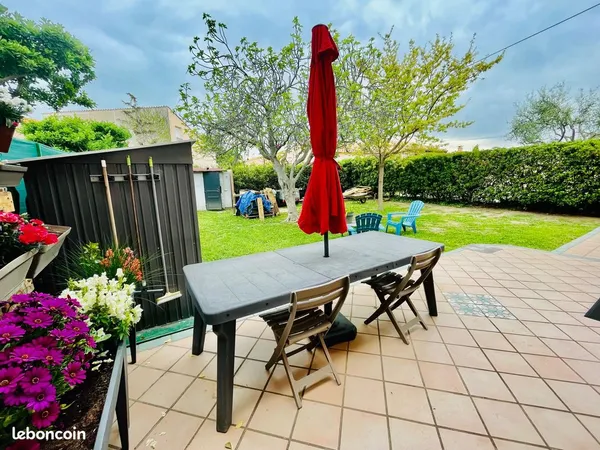 Grande maison avec 2 appartements 