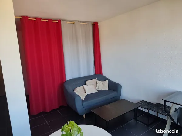 Studio meublé 