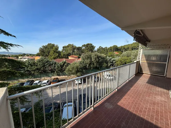 APPARTEMENT T3 TOULON 