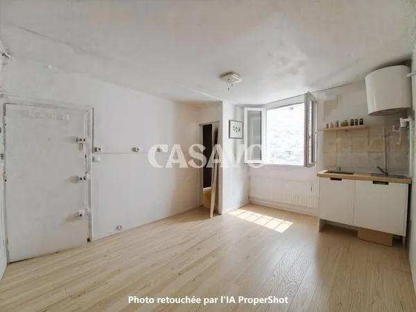 Studio 1 pièce 14 m² 