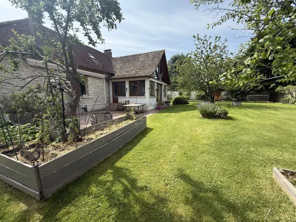Maison 9 pièces 285 m² 