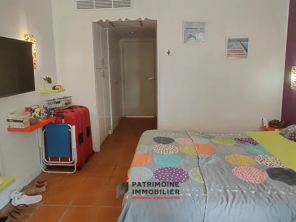 Studio 1 pièce 20 m² 