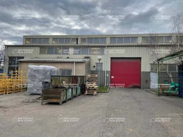 Local d'activité 1120 m² 