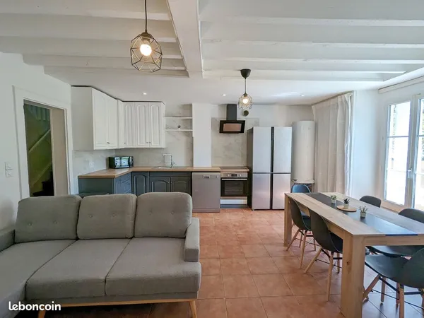 Grande chambre 21m2 avec SDB privée dans colocation rénovée meublée proche IUT 