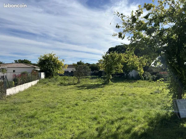 Terrain 400 m² Saint-Quentin-la-Poterie 