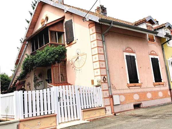 Maison, 5 pièces, 104 m2 et 130 m2 de terrain 
