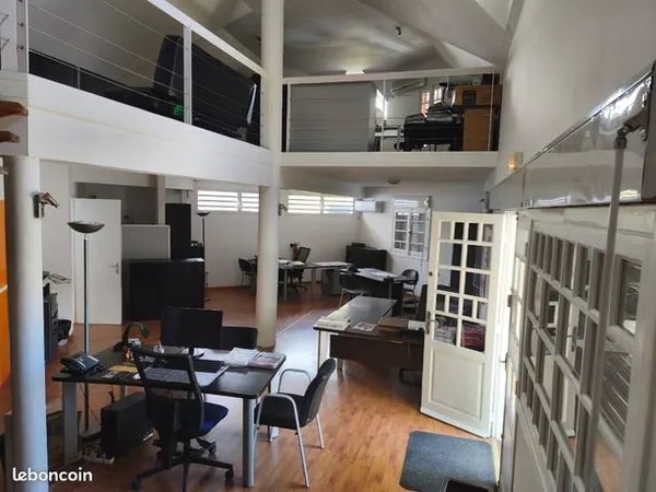 Local commercial 108 m² 