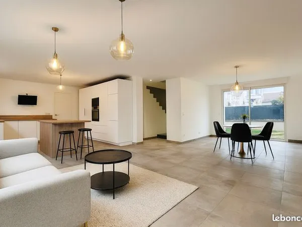 Maison 7 pièces 148 m² 