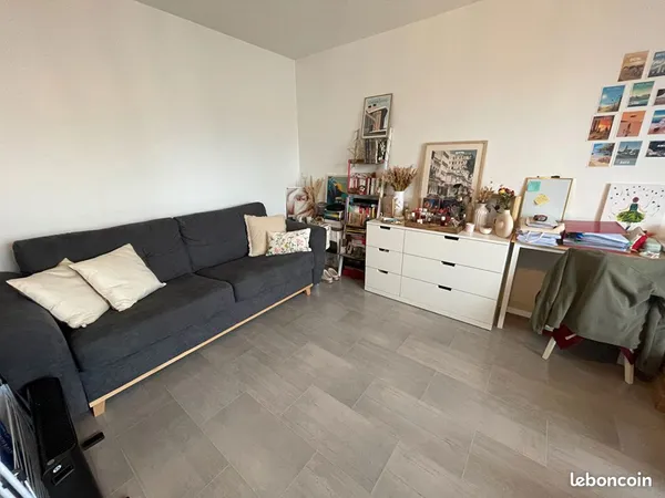 Studio 1 pièce 30 m² 