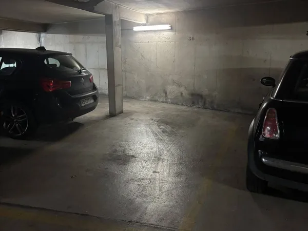 Parking 10 m² 