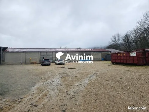 Local commercial 400 m² 