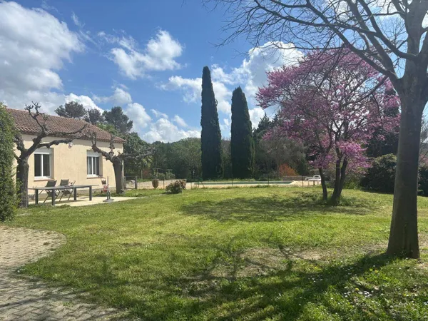 Maison 10 pièces 210 m² 