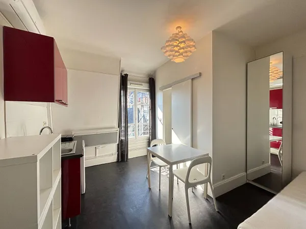 Appartement 1 pièce 13 m² 