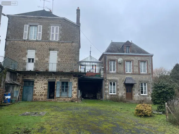 Propriété 8 pièces 195 m² 