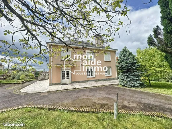 Maison 15 pièces 300 m² 