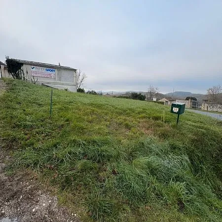 Terrain constructible viabilisé en électricité 