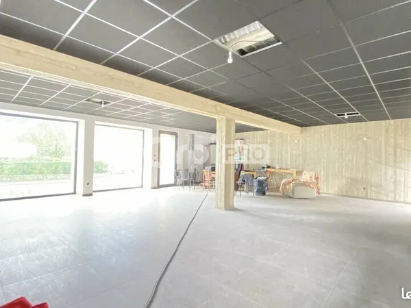 Bureau 95 m² 