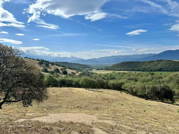 Terrain 22800 m² 