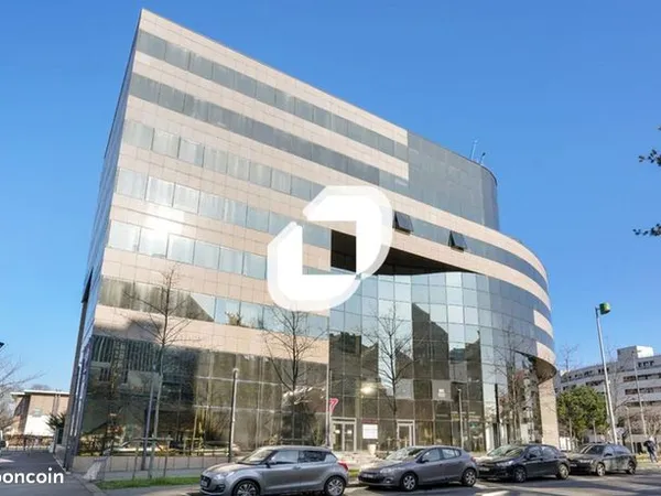Bureaux 157 m² 