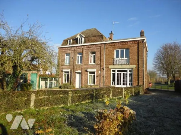 Maison 8 pièces 193 m² 