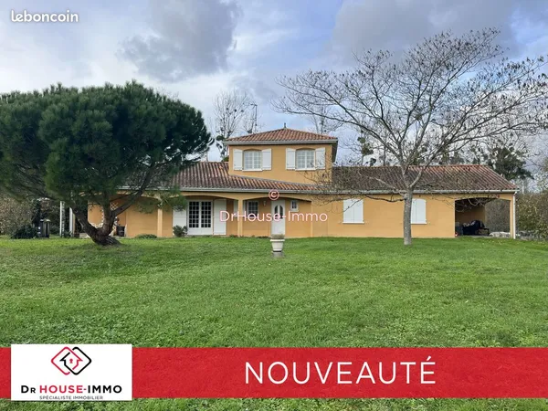 Villa 6 pièces 218 m² 
