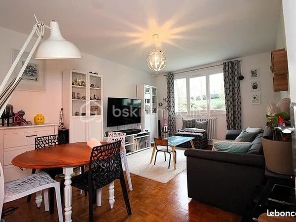 Appartement 4 pièces 77 m² 