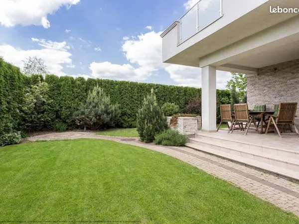 Maison 7 pièces 198 m² 