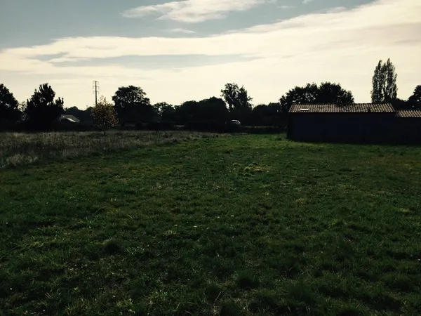 Terrain 800 m² 
