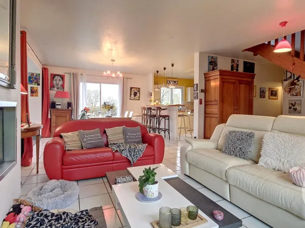 Maison 5 pièces 140 m² 