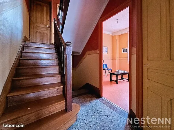 Immeuble de rapport 7 pièces 