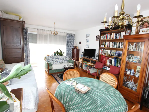 Investissement locatif studio loué 