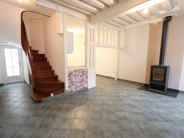 ORLEANS Quartier Madeleine - Maison de type F4 - Orleans 