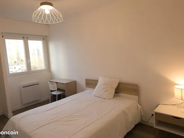 Chambre 5 pièces 11 m² 