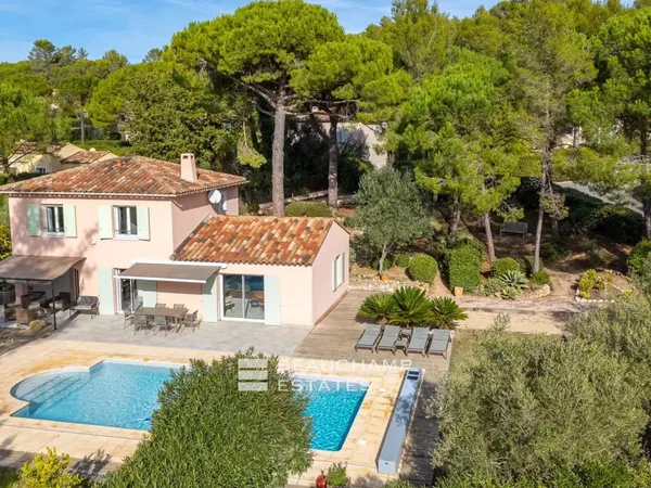 Exclusivité - Villa de charme 4 chambres avec piscine dans le Ha 