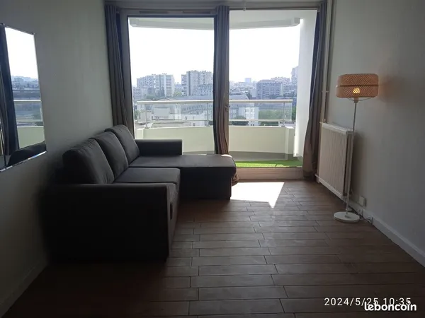 Location studio 26m2 tout équipé avec parking et balcon 
